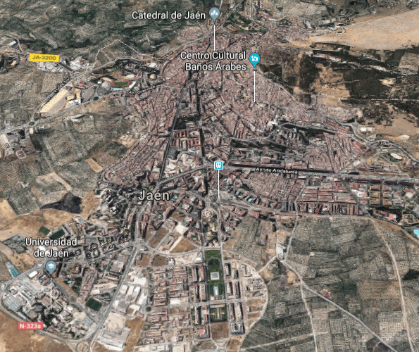 Imagen satelital de Jaén con Marroquíes Bajos en la zona inferior centro. Se aprecia una gran "S"